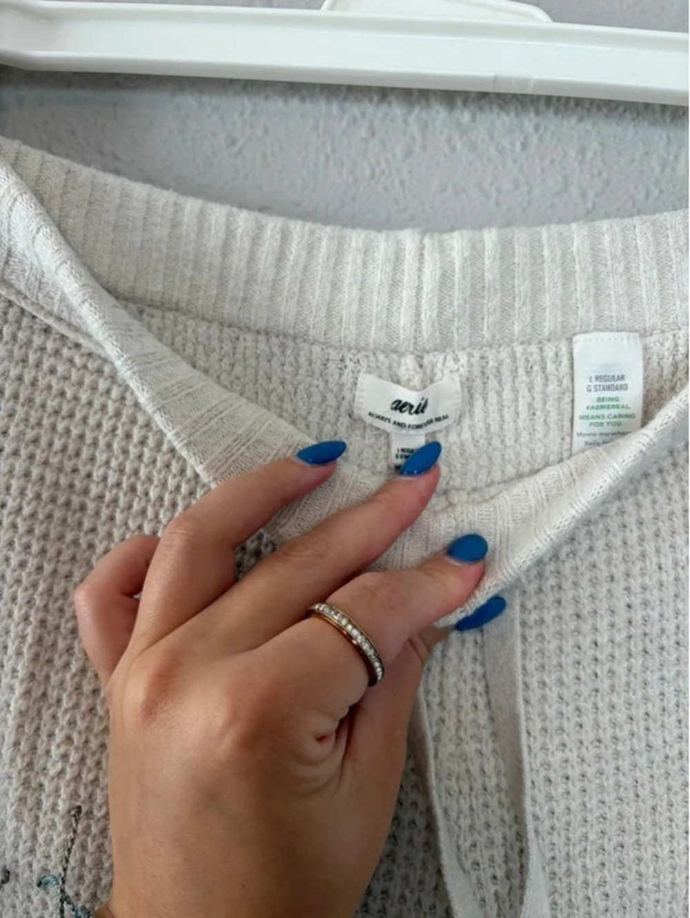 Aerie off white sweater joggers size L regular length - Picture 2 of 3
